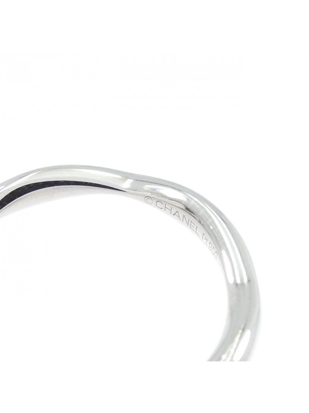 Chanel Camellia Half Eternity Ring - Picture 5 of 7